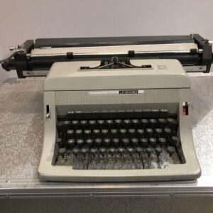 Olivetti linea 90